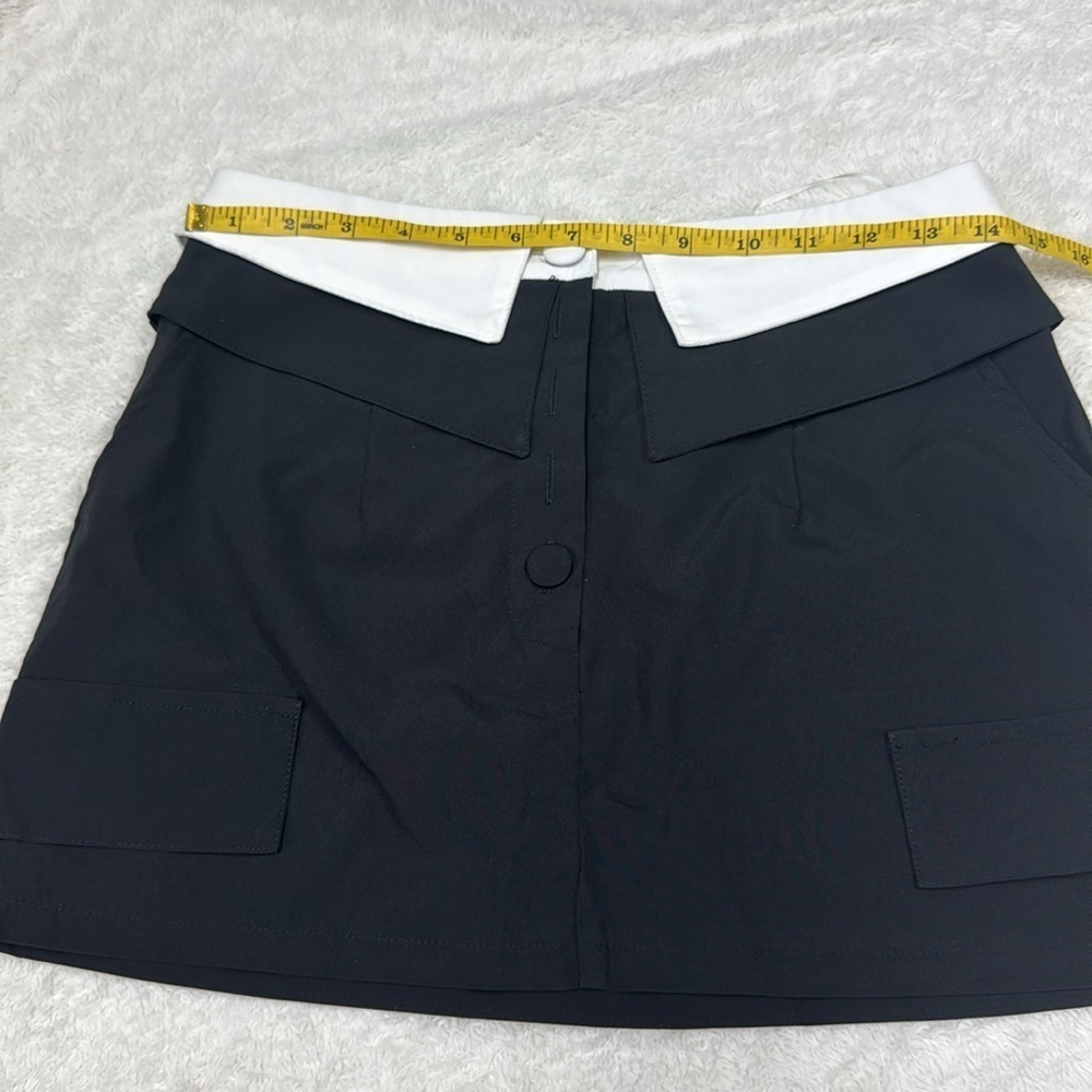 Boohoo Black Mini Skirt with White Waistband - Picture 6 of 9